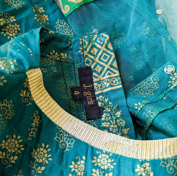 Junaid Jamshed J. Girls' 3 Piece Pakistani Dress Kameez Trouser, 4T - Picture 9 of 9